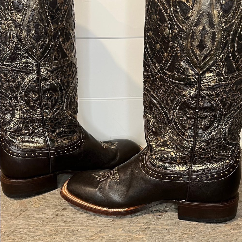Lucchese Snowflake Brown and Gold Cowboy Boots with Intricate Detailing Size 10 - Picture 12 of 16
